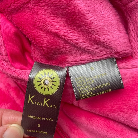 Kiwi Kate Hot Pink Plush Reversable Vest | Women's Sz SM - Picture 11 of 12